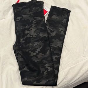Spank faux leather camo legging, Medium, new with tags